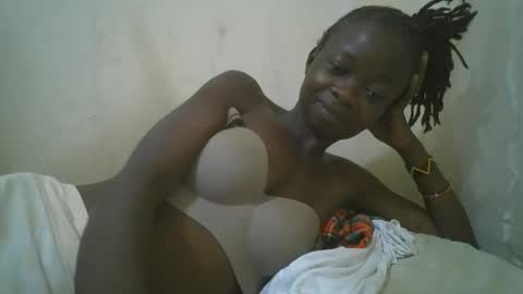 Snapshot of shortnswee254 chatting on 22, 10, 2025 shortnswee254 online show from 22, 10, 2025