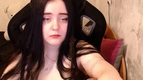 Snapshot of show_for_you chatting on 8, 1, 2025 show_for_you online show from 8, 1, 2025