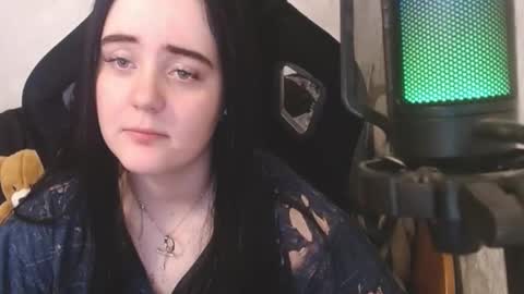 Snapshot of show_for_you chatting on 5, 3, 2025 show_for_you online show from 5, 3, 2025