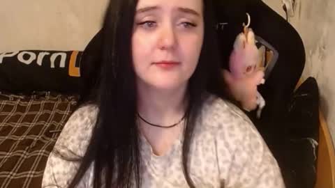 Snapshot of show_for_you chatting on 4, 11, 2025 show_for_you online show from 4, 11, 2025