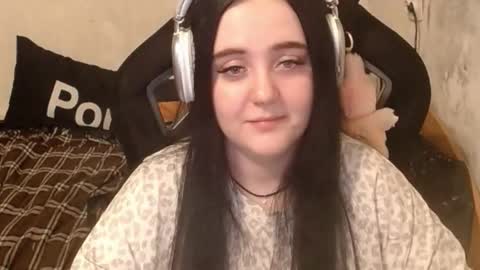 Snapshot of show_for_you chatting on 6, 11, 2025 show_for_you online show from 6, 11, 2025