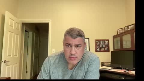 Snapshot of showmet chatting on 19, 10, 2025 Chicago Guy online show from 19, 10, 2025