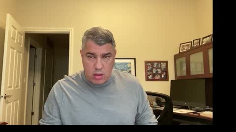 Snapshot of showmet chatting on 8, 11, 2025 Chicago Guy online show from 8, 11, 2025