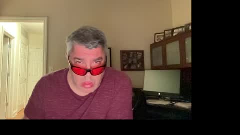 Snapshot of showmet chatting on 1, 4, 2026 Chicago Guy online show from 1, 4, 2026