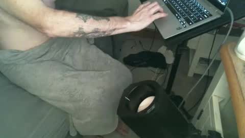 Snapshot of showoffjay46 chatting on 13, 12, 2024 showofjay online show from 13, 12, 2024