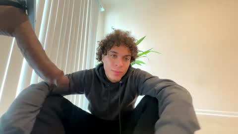 Snapshot of shurthingxx chatting on 24, 2, 2025 shurthingxx online show from 24, 2, 2025