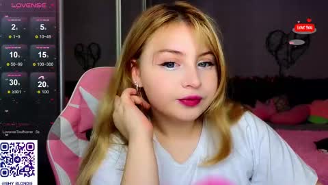 Molly online show from 4, 2, 2025