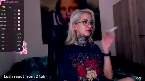 Snapshot of shy_mel chatting on 9, 3, 2025 Mellllll---- online show from 9, 3, 2025