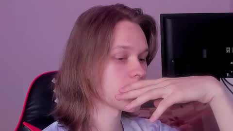 Snapshot of shy_nny chatting on 12, 9, 2025 Mark online show from 12, 9, 2025