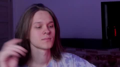 Snapshot of shy_nny chatting on 19, 9, 2025 Mark online show from 19, 9, 2025