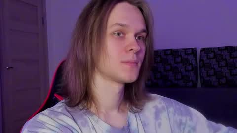 Snapshot of shy_nny chatting on 10, 10, 2025 Mark online show from 10, 10, 2025