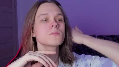 Snapshot of shy_nny chatting on 14, 10, 2025 Mark online show from 14, 10, 2025