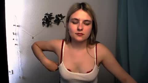 shy_sabrina_ online show from 8, 5, 2026