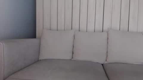 shy_schoolgirl_ online show from 30, 1, 2025