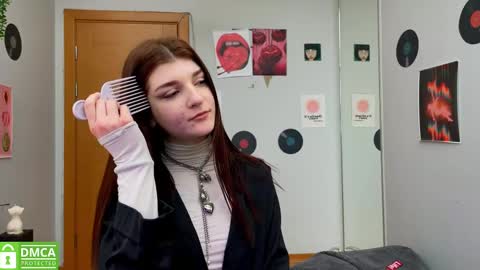 Snapshot of shybella_girl chatting on 11, 2, 2025 Bella online show from 11, 2, 2025