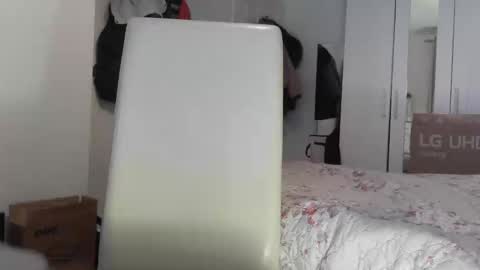 shyboy0533 online show from 24, 10, 2025