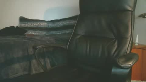 shyboyhugecum2020 online show from 21, 11, 2025