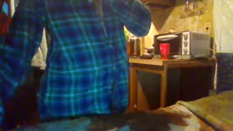 Snapshot of shyboyjohnnie chatting on 1, 1, 2025 shyboyjohnnie online show from 1, 1, 2025