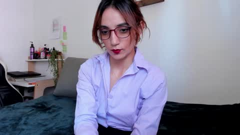 Snapshot of shybut_naughty chatting on 2, 1, 2025 Tell me Ari My only social media will be IG online show from 2, 1, 2025