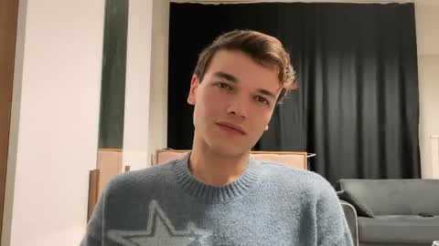 Cut Twunk Boy online show from 16, 5, 2026