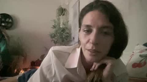 Snapshot of shydevil11 chatting on 14, 9, 2025 Trex online show from 14, 9, 2025