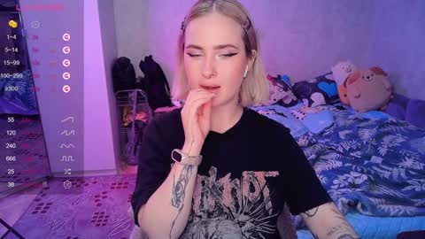 Effie online show from 3, 2, 2025