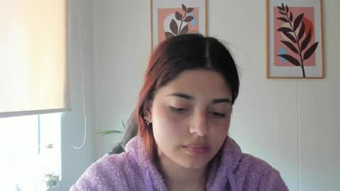 shylittlebunny online show from 13, 4, 2026