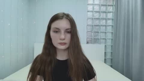 shyly_lisa online show from 13, 6, 2026