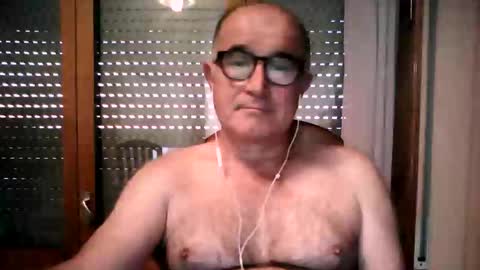 Snapshot of shymmy10 chatting on 7, 6, 2026 shymmy10 online show from 7, 6, 2026