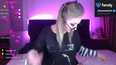 shysweetrish online show from 17, 11, 2025