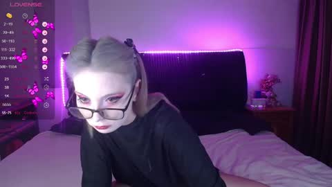 shysweetrish online show from 21, 4, 2026