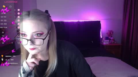 shysweetrish online show from 10, 5, 2026