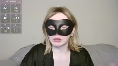 SHY TYLER online show from 25, 11, 2025