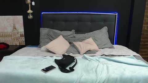 CALL ME  CHARLOTTE online show from 18, 2, 2025