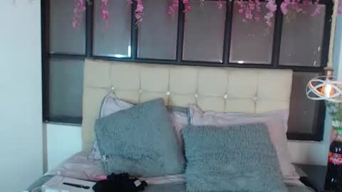 CALL ME  CHARLOTTE online show from 21, 10, 2025