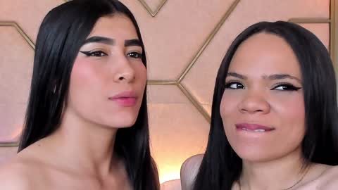 Snapshot of siara_lewis_ chatting on 12, 12, 2024 Siara and Zoe tattoo online show from 12, 12, 2024