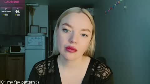 Snapshot of siberian_girl_ chatting on 19, 4, 2026 Eva online show from 19, 4, 2026