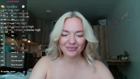 Snapshot of siberian_girl_ chatting on 26, 6, 2026 Eva online show from 26, 6, 2026