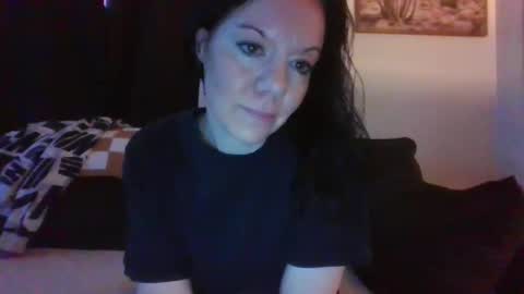 Snapshot of sidneyraee chatting on 17, 11, 2025 Mrs. St. Patrickk online show from 17, 11, 2025