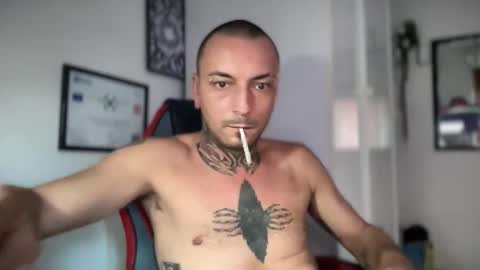 sidvicious23cm online show from 11, 9, 2025