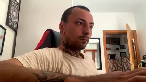 sidvicious23cm online show from 26, 9, 2025