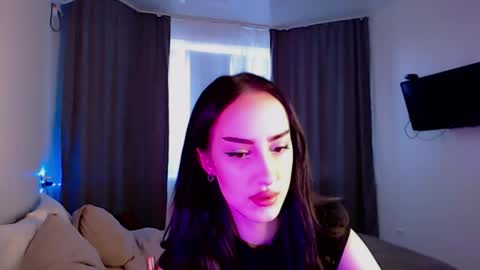 sienaaa online show from 5, 6, 2026