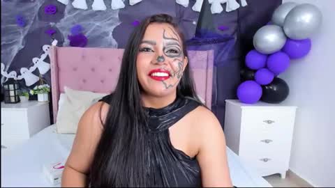 Snapshot of sienawild chatting on 1, 11, 2025 SienaWild online show from 1, 11, 2025