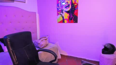 SIENNA  online show from 12, 3, 2026