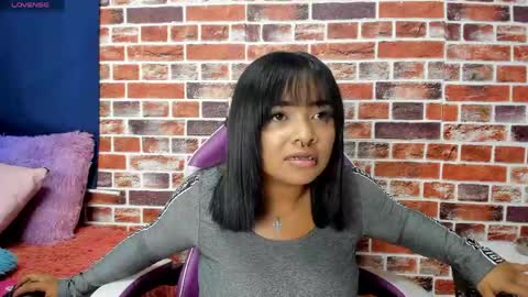 sienna_lux01 online show from 12, 5, 2026