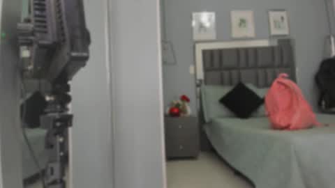 Snapshot of sienna_miller_27 chatting on 12, 10, 2025 Keira online show from 12, 10, 2025