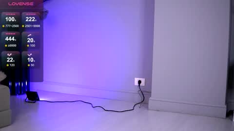 Luna online show from 11, 11, 2025