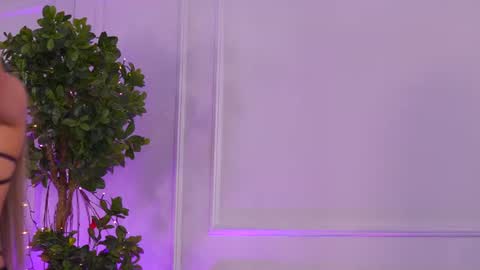Sienna online show from 27, 6, 2026