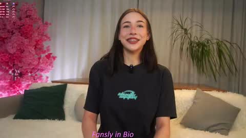 Eva  online show from 12, 10, 2025