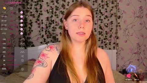 Snapshot of silent_princesses chatting on 9, 12, 2024 Chloe online show from 9, 12, 2024